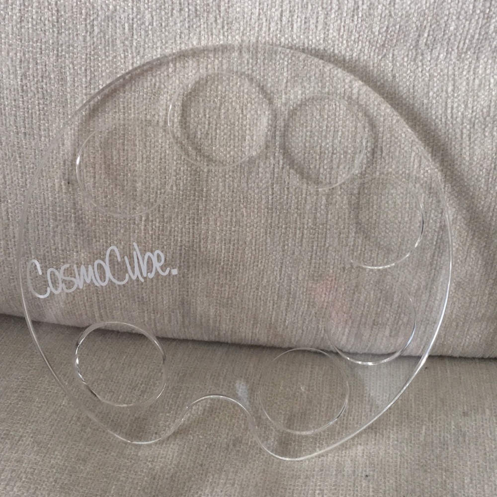 Plastic Makeup Plate for mixing colors